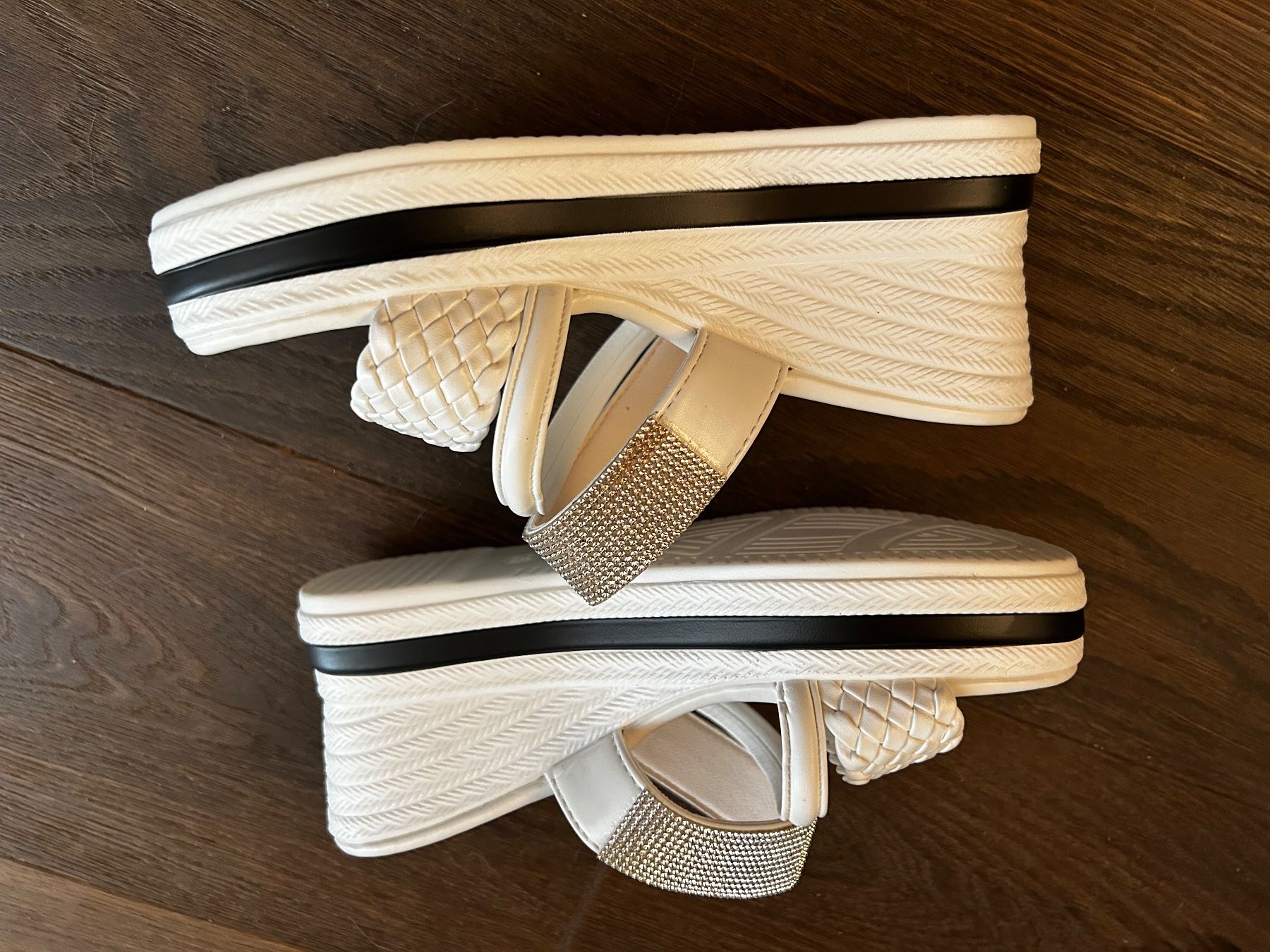 Damenschuhe: Alles muss weg Sandalen Mule gr 35 neu – Gebraucht aus Scherz von Mandarine8 1