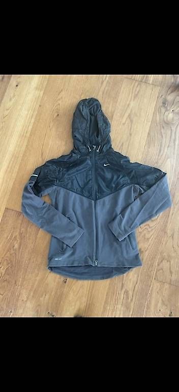 Kleiderpakete: Nike Sport/Freizeit Bekleidung – Gebraucht aus buchackern von danielas010203 2