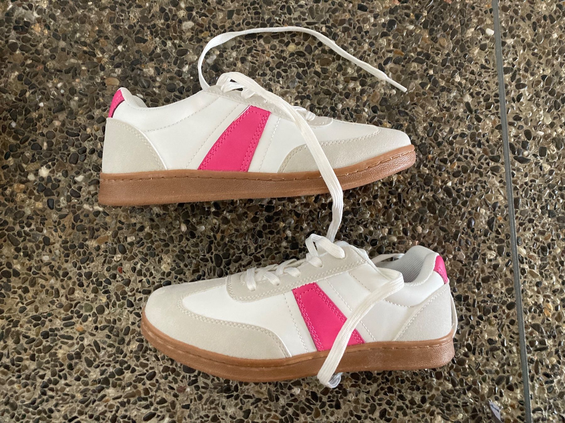 Scarpe per ragazze: Neue Hallenschuhe Gr. 35 – Nuovo e nell'imballaggio originale da Aetingen venduto da Nadinsky 4