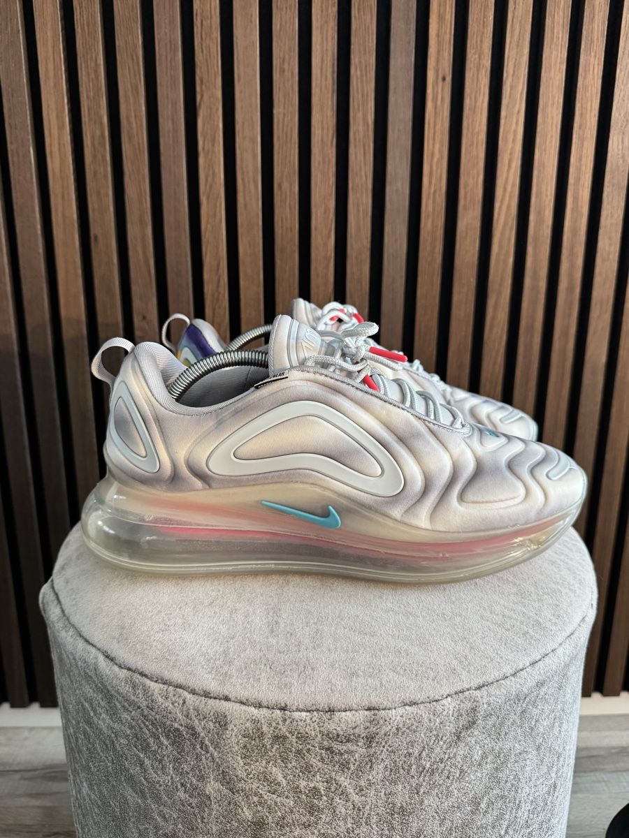 Nike Scarpe da uomo: Nike Air Max 720 Herren Schuhe Grösse 44.5 – Nuovo (secondo la descrizione) da Zürich venduto da egz_nr8d 1