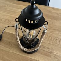 Nachttischlampe