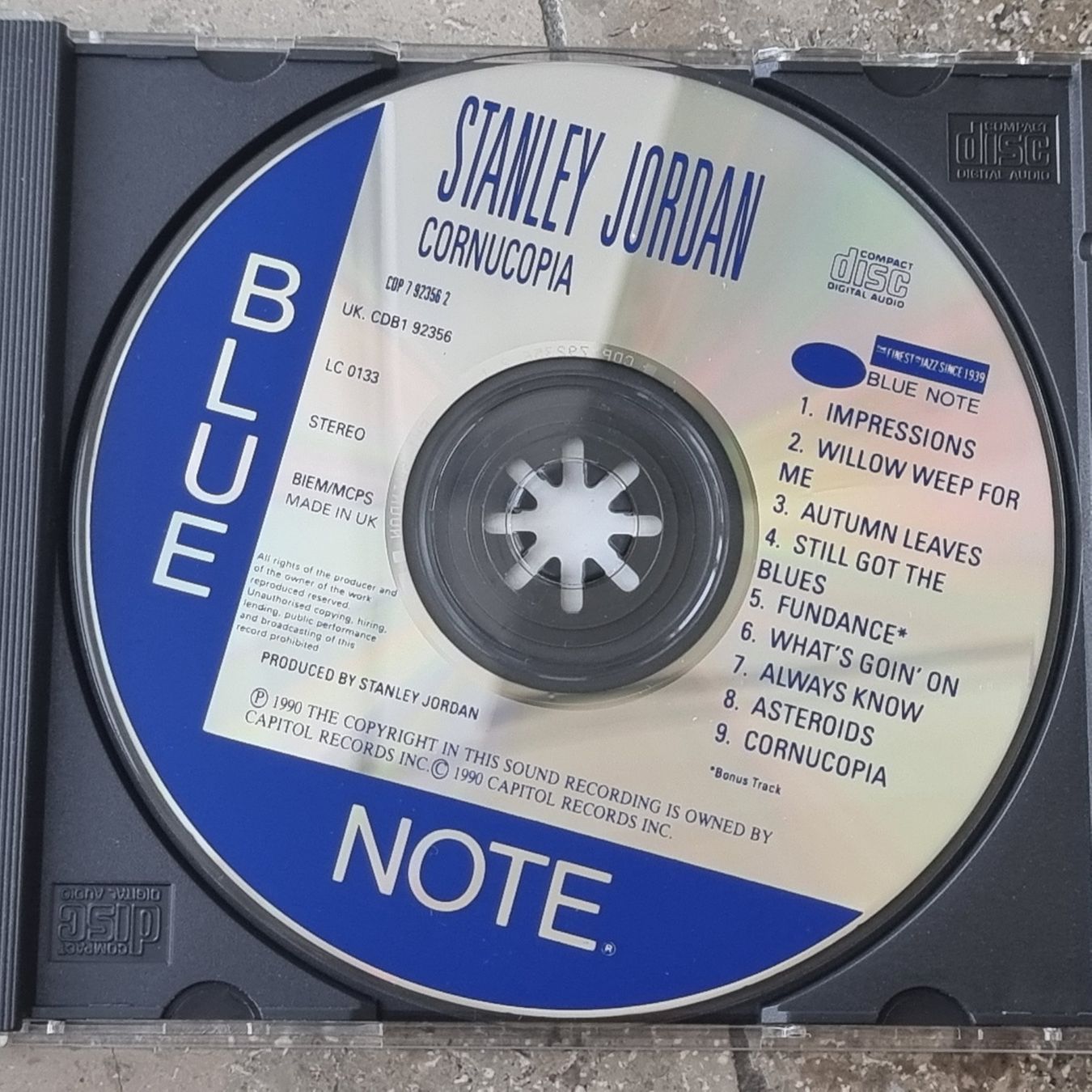 CDs: Stanley Jordan - Cornucopia (CD) Master of Guitar Tapping – Gebraucht aus Villigen von Tschachtlan 2
