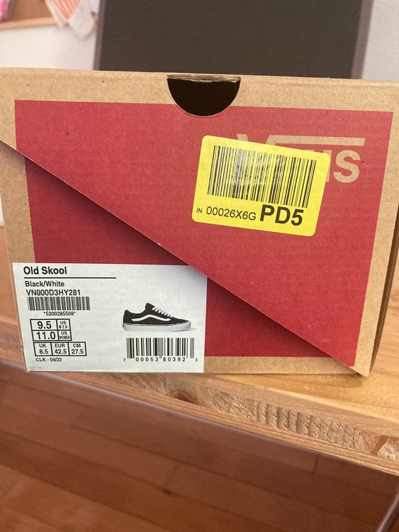 Vans Scarpe da uomo: Vans Old Skool Gr. 42.5 Schwarz/Weiss Unisex – Nuovo e nell'imballaggio originale da Bern venduto da obietrice01 1