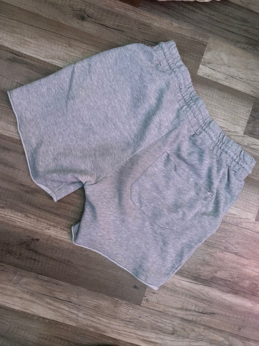 Pantalons: Divided Shorts Grösse M grau – D'occasion à Allenwinden par Obalu 2