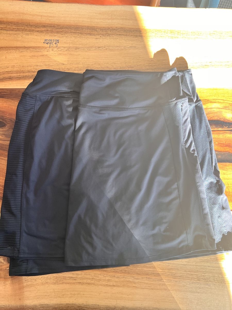 Lotti di vestiti: 4 Damen Golfskorts 3XL – Usato da Bäretswil venduto da DaSchoch 1