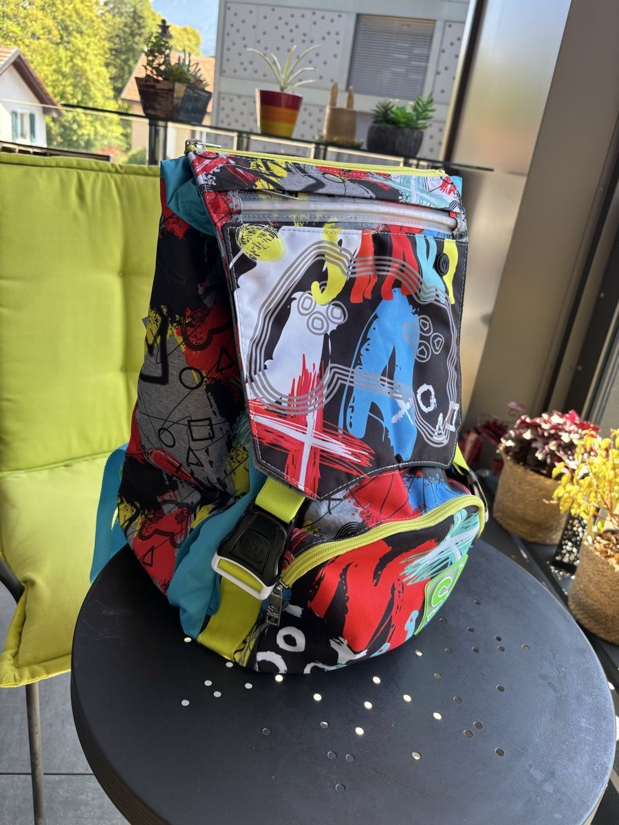 Sacs à dos: Rucksack mit LED-Beleuchtung neu – Neuf avec emballage d'origine à La Tour-de-Trême par ValGruyere 7