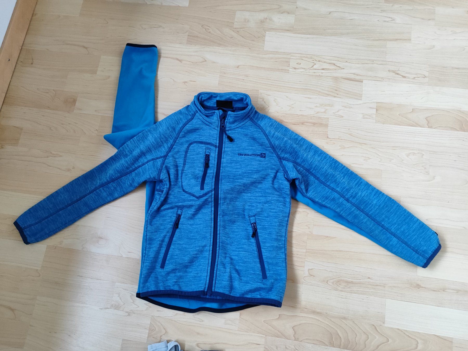 Vestes & Manteaux: 2 Fleecejäckchen, Midlayer Gr. 128 / 134 – D'occasion à Seon par Mandes1 3