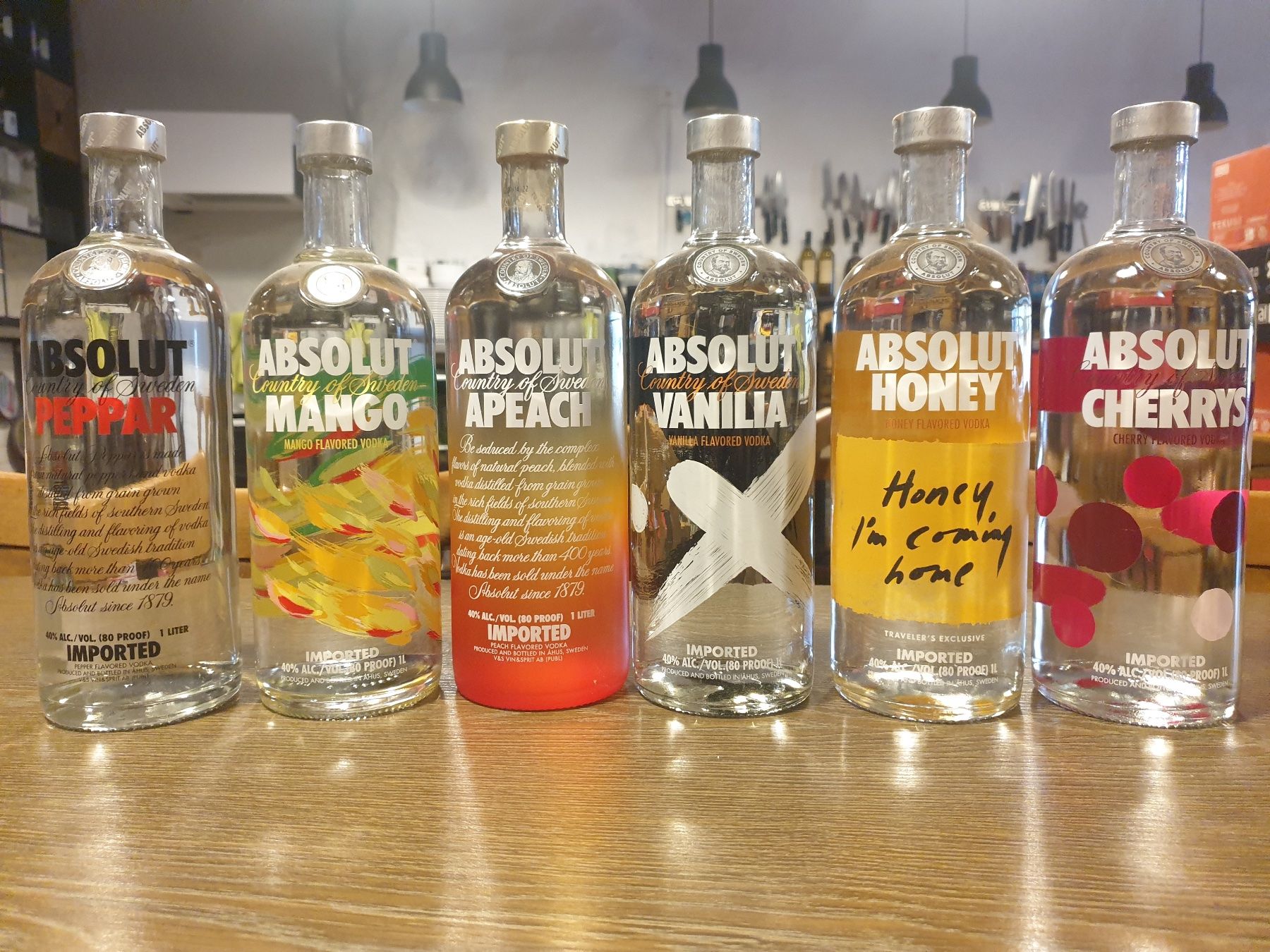 Absolut Vodka Bevande alcoliche: 55 Flaschen Absolut Vodka 1lt ungeöffnet – Nuovo e nell'imballaggio originale da Zofingen venduto da Schneewittchen65 6