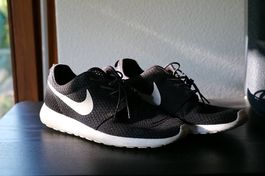Nike Roshe Run US12