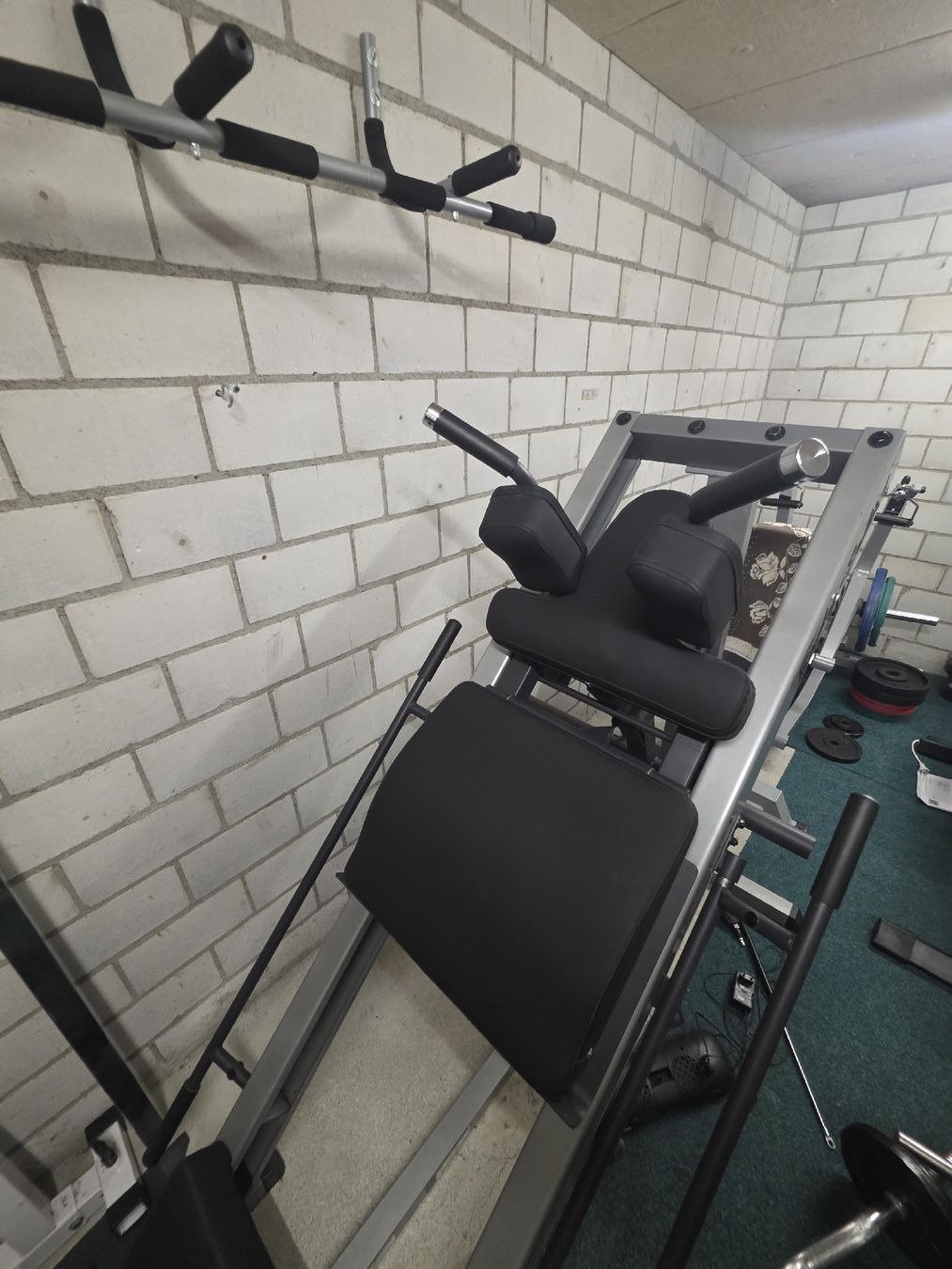 Hometrainer: Body-Solid Beinpresse und Hackenschmidt gebraucht Top – Gebraucht aus oberbuchsiten von thug4 1