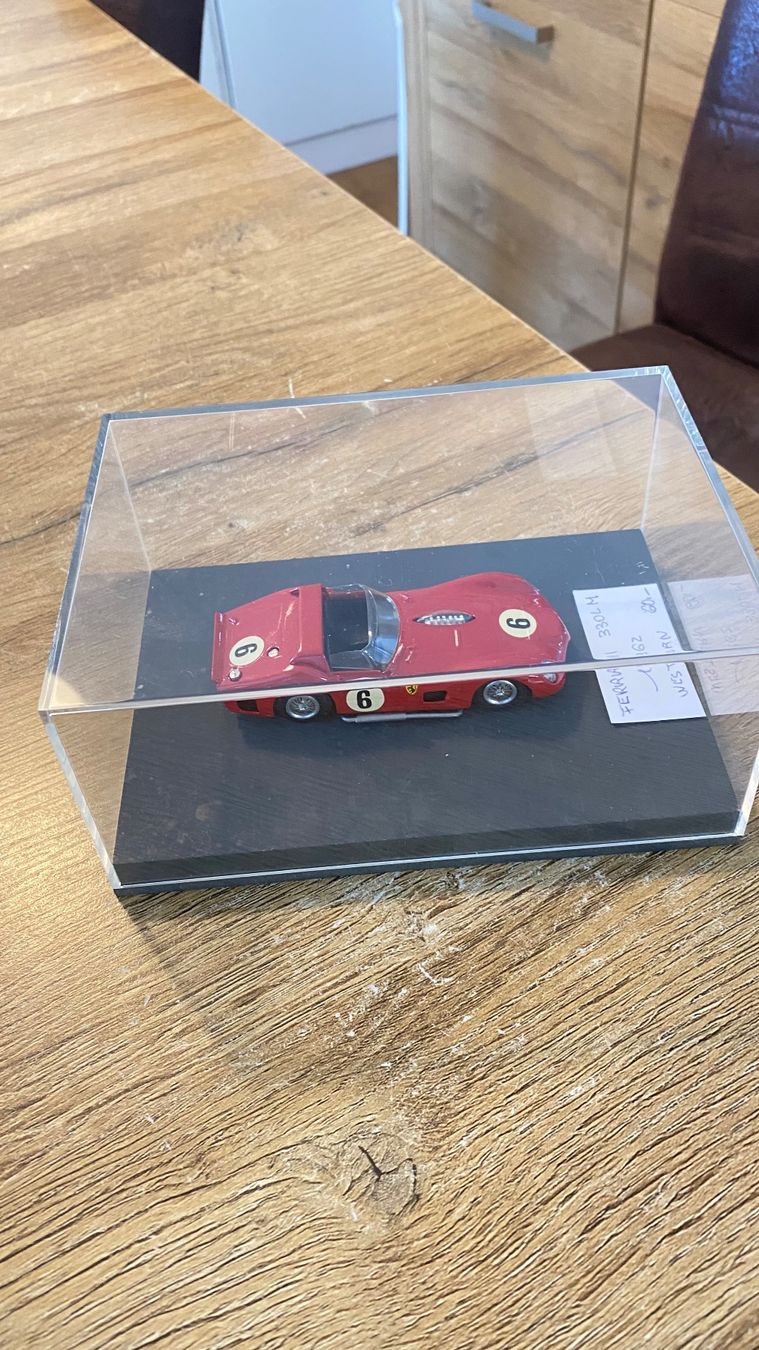 Ferrari Modellini d'auto: 1/43e Ferrari 330 LM de 1962 – Usato da Châtelaine venduto da yves017 2