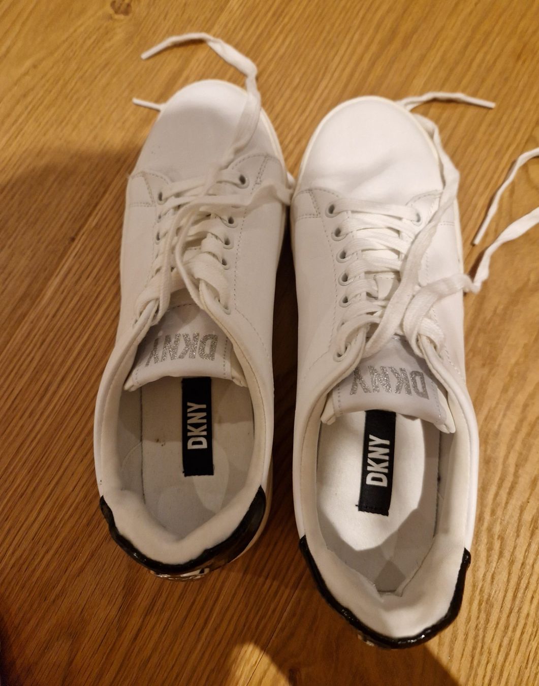 DKNY Scarpe da donna: DKNY Sneakers Platform weiss Gr. 39 – Usato da Erlinsbach SO venduto da ULIKH 3