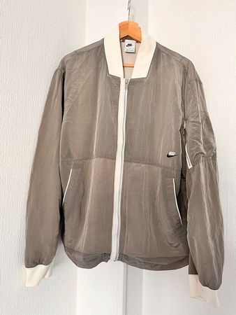 Nike Übergangsjacke, Top Zustand, Grösse M