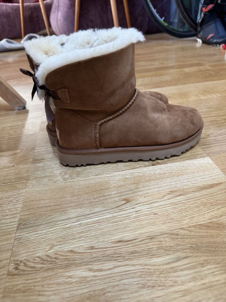 Ugg Damenschuhe: UGG neuve – Neu (gemäss Beschreibung) aus Morges von alice.marie 2