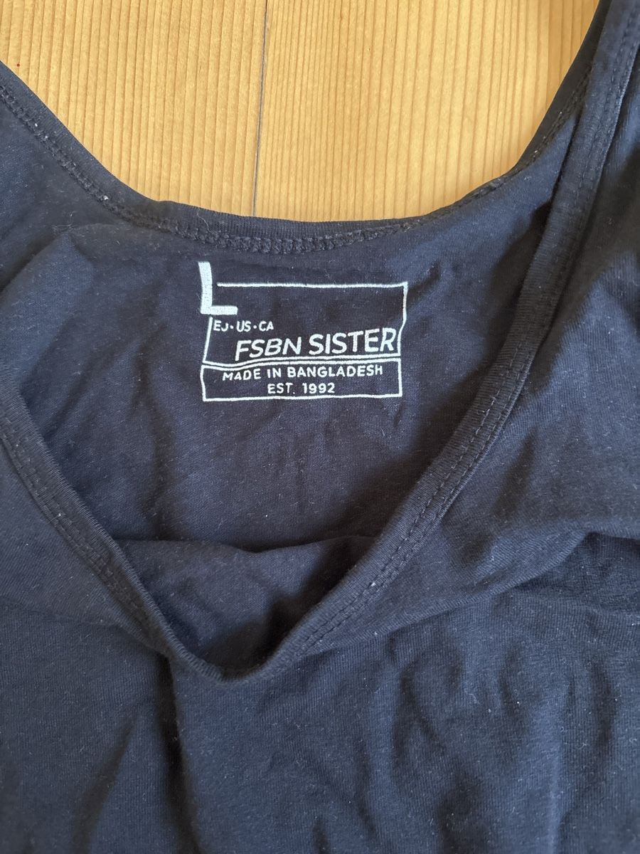 Tops: Basic schwarzes Top, Grösse L, Basic – Gebraucht aus Bern von ser_6vm5 1