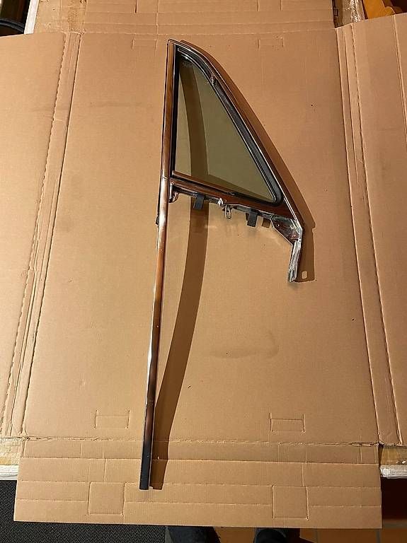 Fenster: Dreiecks Fenster für BMW E10, E20 – Gebraucht aus Lamboing von Sudaliso4 3
