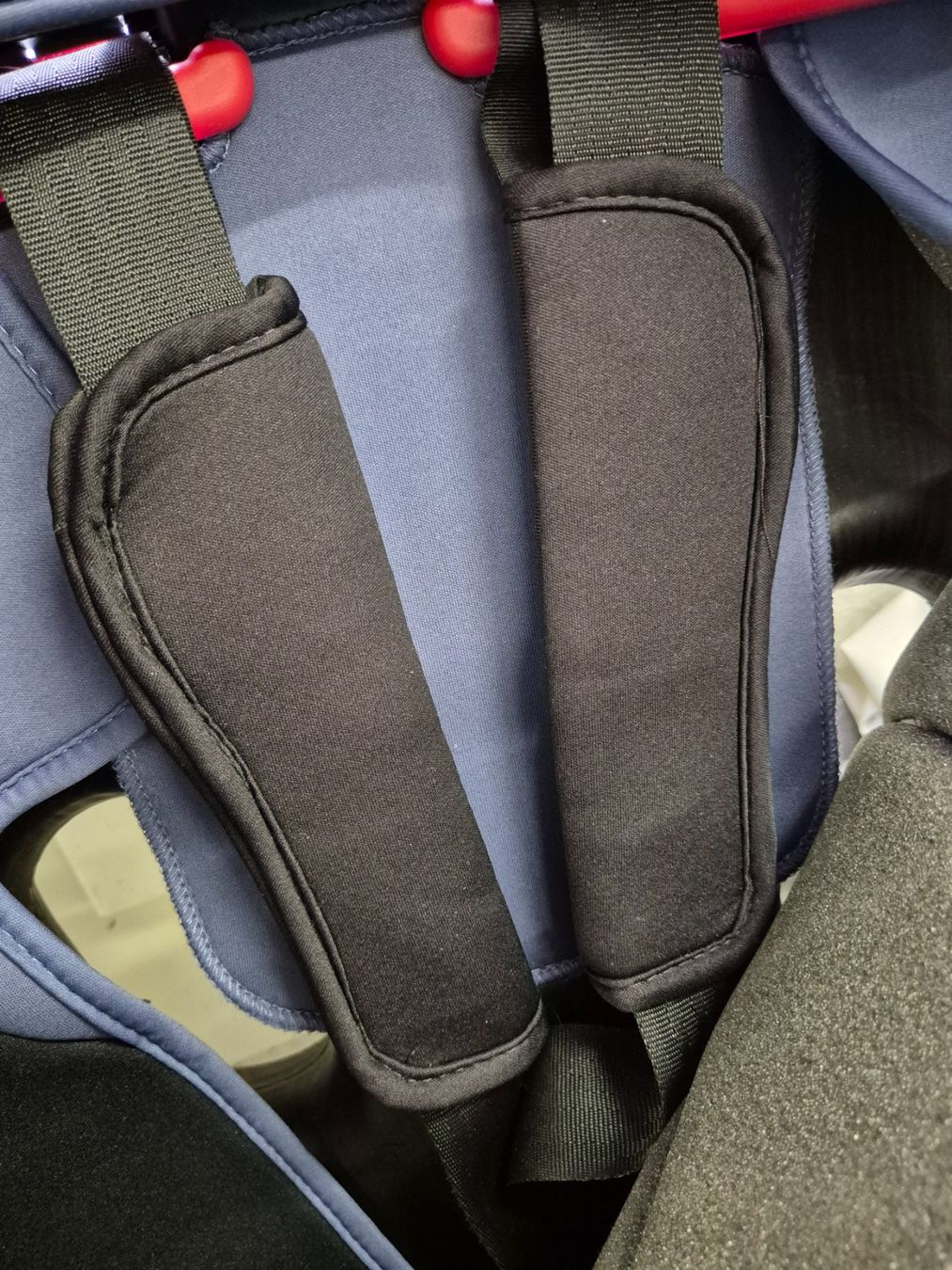 Chicco Seggiolini per auto: Chicco Kindersitz grau/blau 9 - 36 kilo – Usato da Dietikon venduto da grafad 1