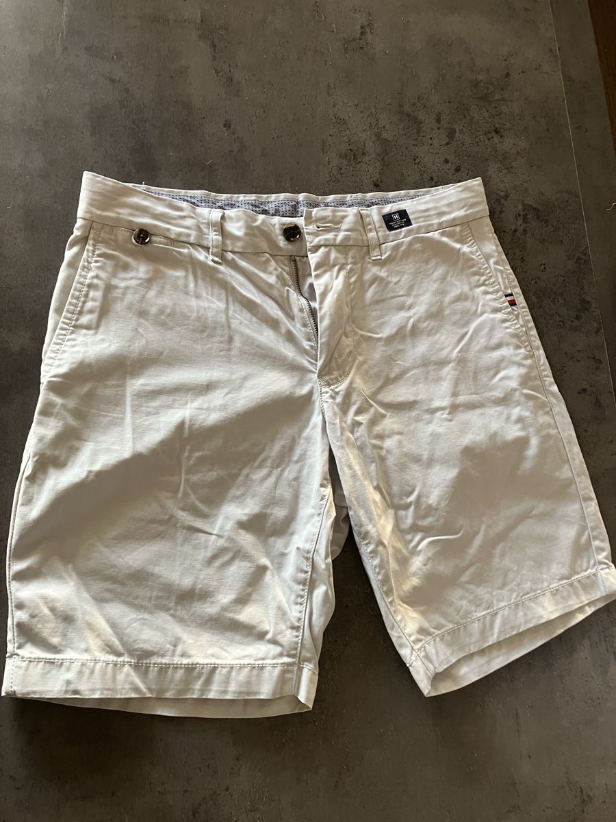 Tommy Hilfiger Pantaloni: Short tommy hilfiger – Usato da Villars-sur-Glâne venduto da gis_762m 1