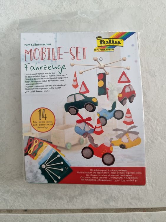 Kid Made Modern Einhorn-Halsketten-Set – Bastelset Mit Perlen, Charm, Schnur, Für Mädchen Ab 6 Jahren