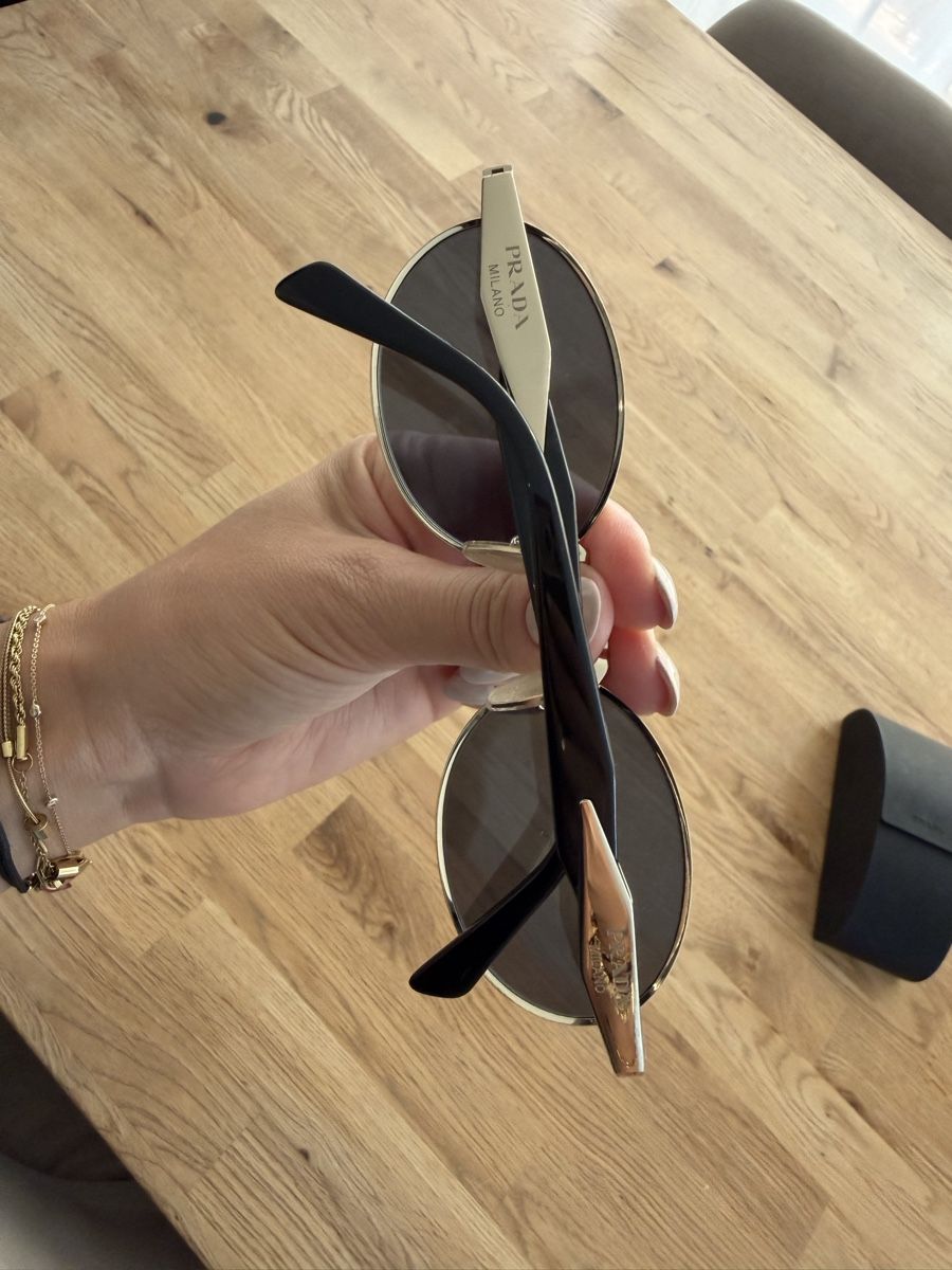Prada Brillen & Gläser: Prada Sonnenbrille PR65ZS – Neu (gemäss Beschreibung) aus Emmenbrücke von vco_hh5v 2
