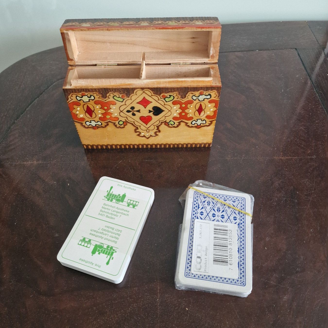 Giochi: Holzbox mit Schweizer Spielkarten, nostalgisch handbemalt – Usato da Birr venduto da sen_8djr 1