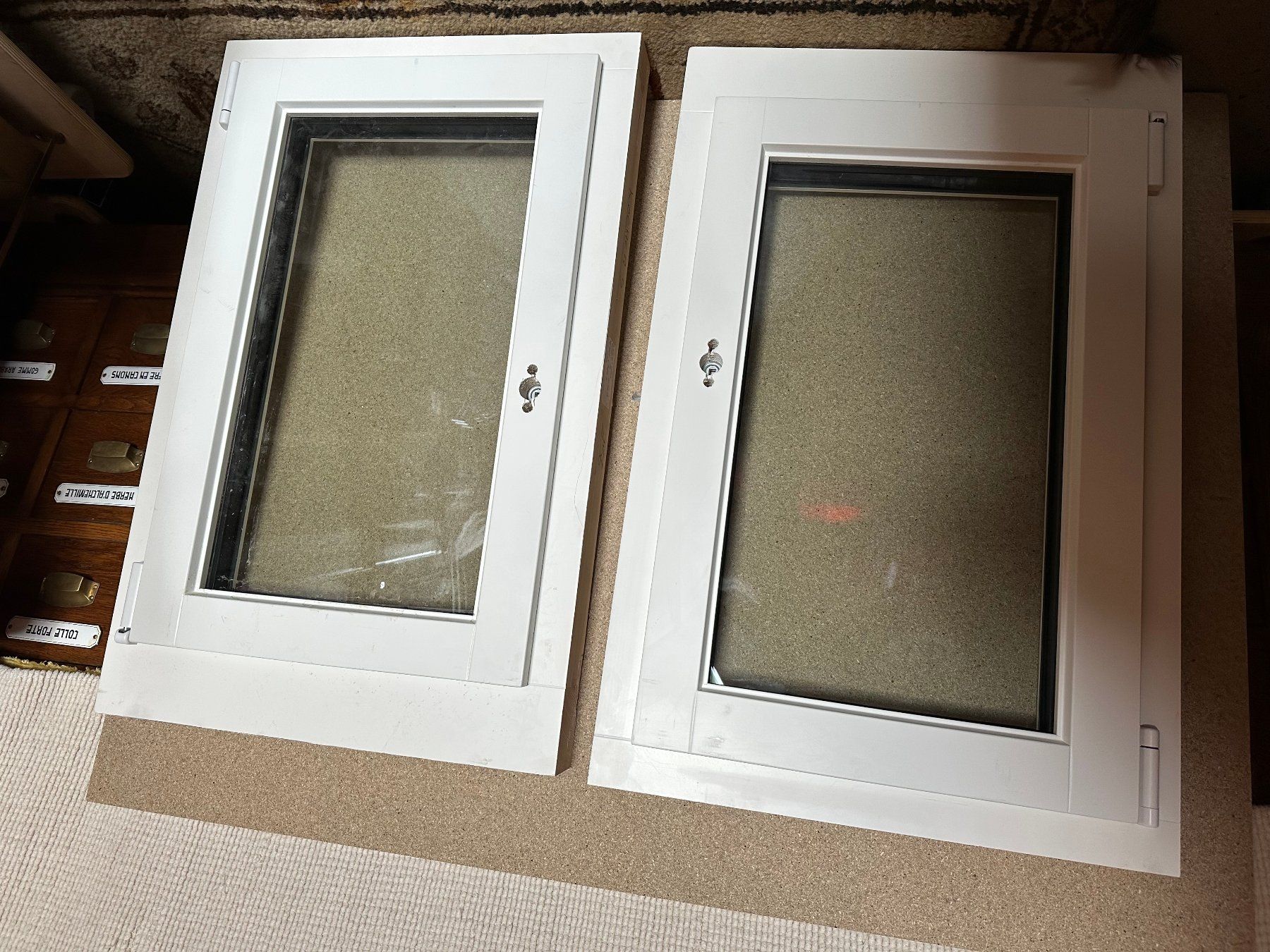 Fenster: 2 fenêtres blanches 750/500 – Gebraucht aus Ste-Croix von mjmg