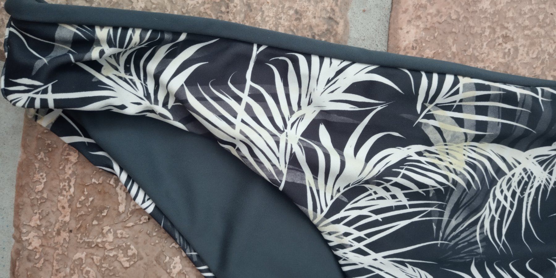 Costumi da bagno & Bikini: NEU PULP Sportliches Bikini mit tropischem Muster M eher S – Nuovo (secondo la descrizione) da St. Gallen venduto da Hereplaysmusic 4