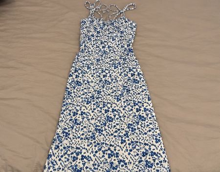 Sommerkleid blau weiss geblümt Träger neuwertig