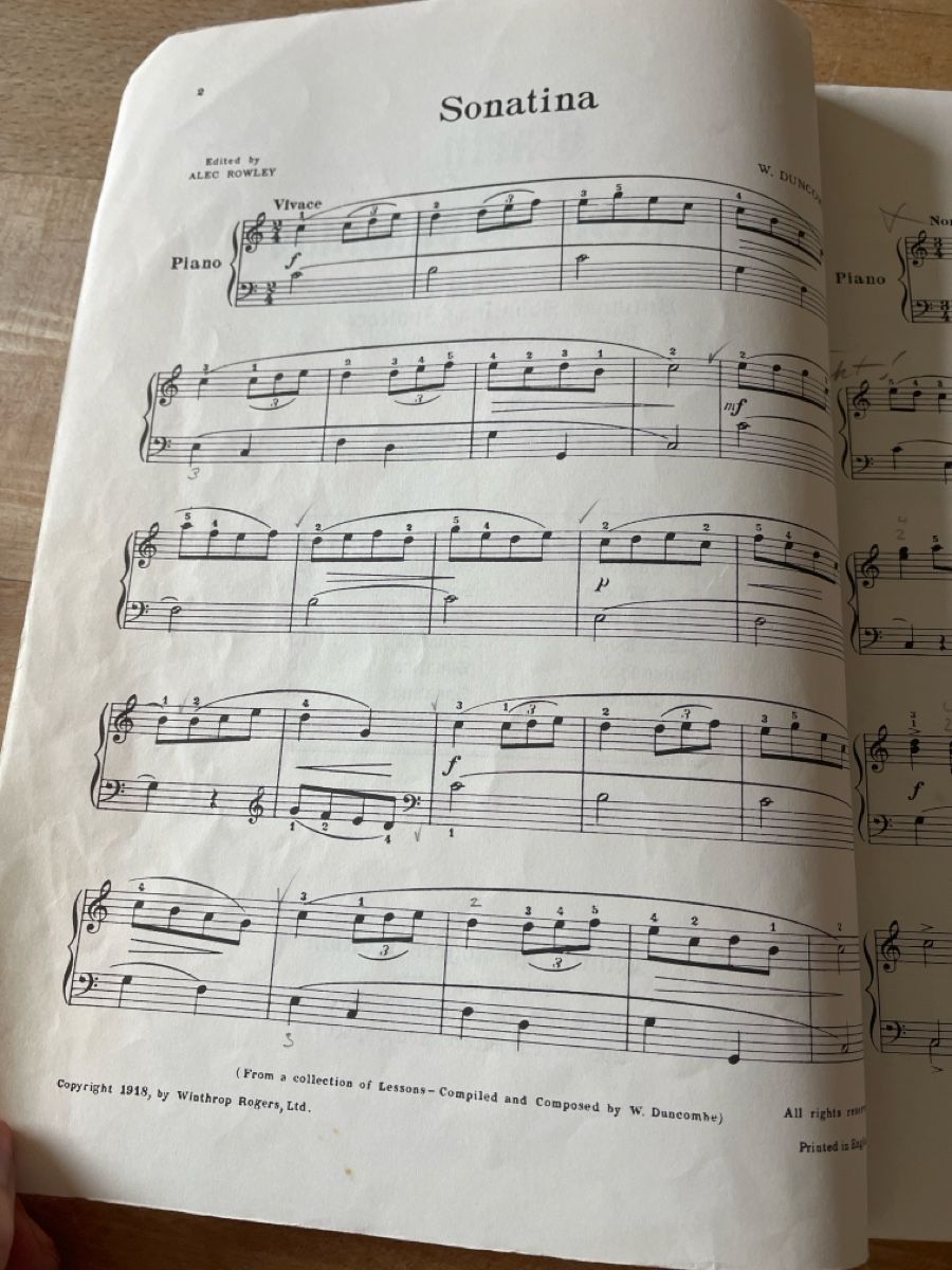 Livres: Piano, Klavier, einfache alte englische Sonaten – D'occasion à Aesch BL par shuja01 2