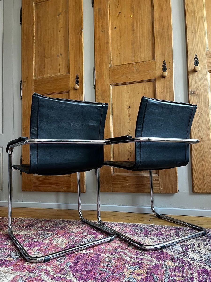 Stühle: 2 chaises noires style Freischwinger – Gebraucht aus Murten von noemiei 5