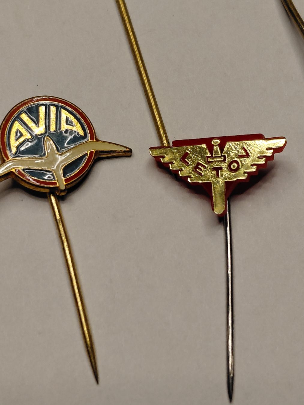 Placchette & Badge: diverse Pin Anstecknadeln – Usato da Bonaduz venduto da topolino052 3