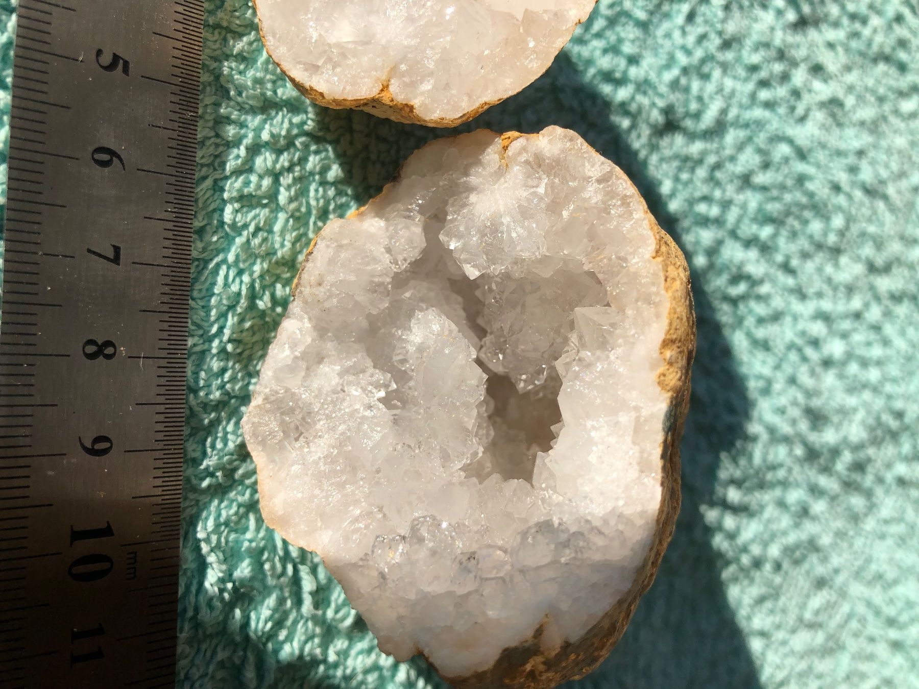 Mineralien & Heilsteine: Géode de quartz – Gebraucht aus Goumoens-la-ville von sfornallaz 2