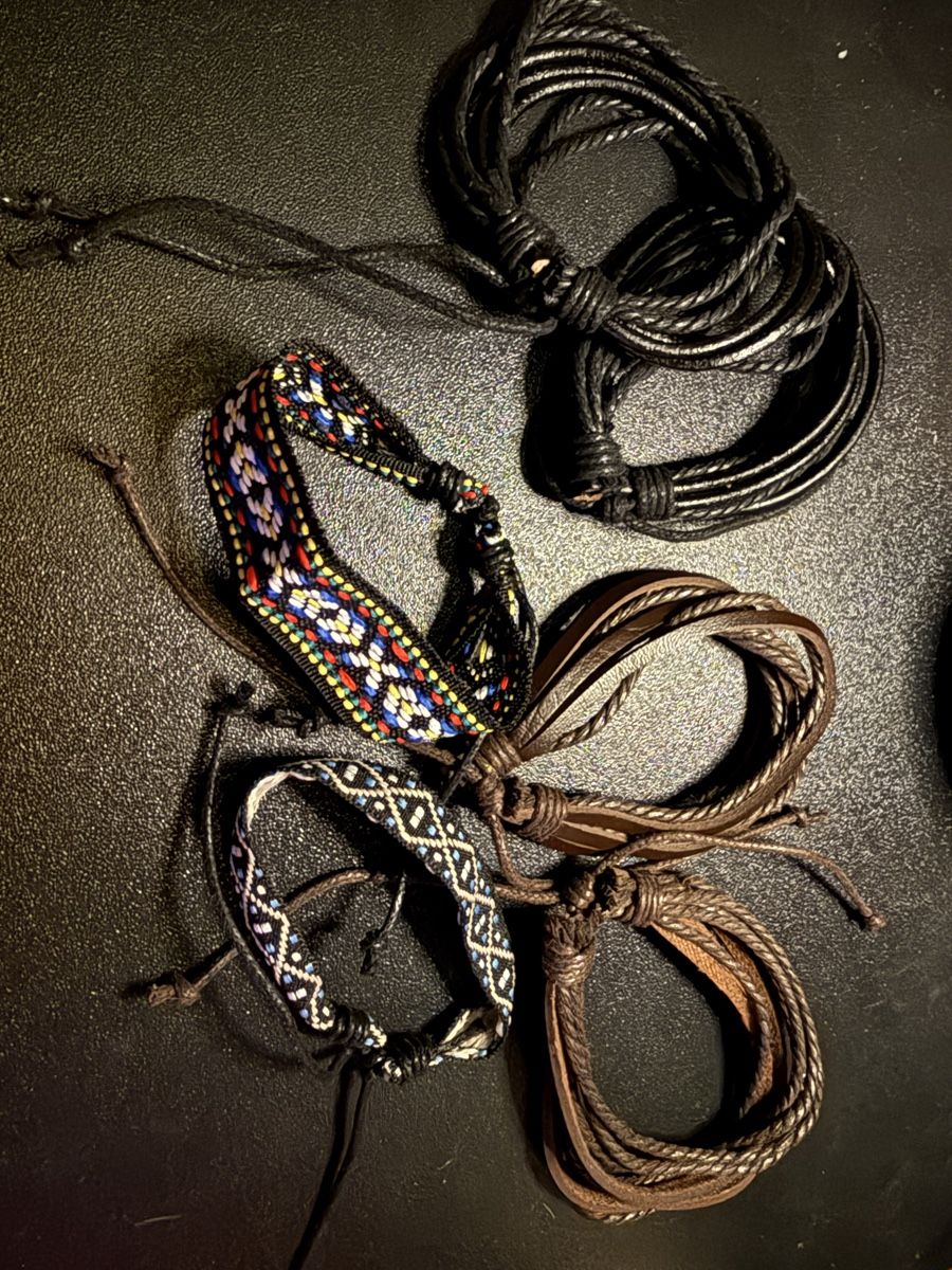 Bracciali & Braccialetti: Real Leather and Textile Bracelets Bundle - 6 units - NEW – Nuovo (secondo la descrizione) da Wald ZH venduto da Carloiten