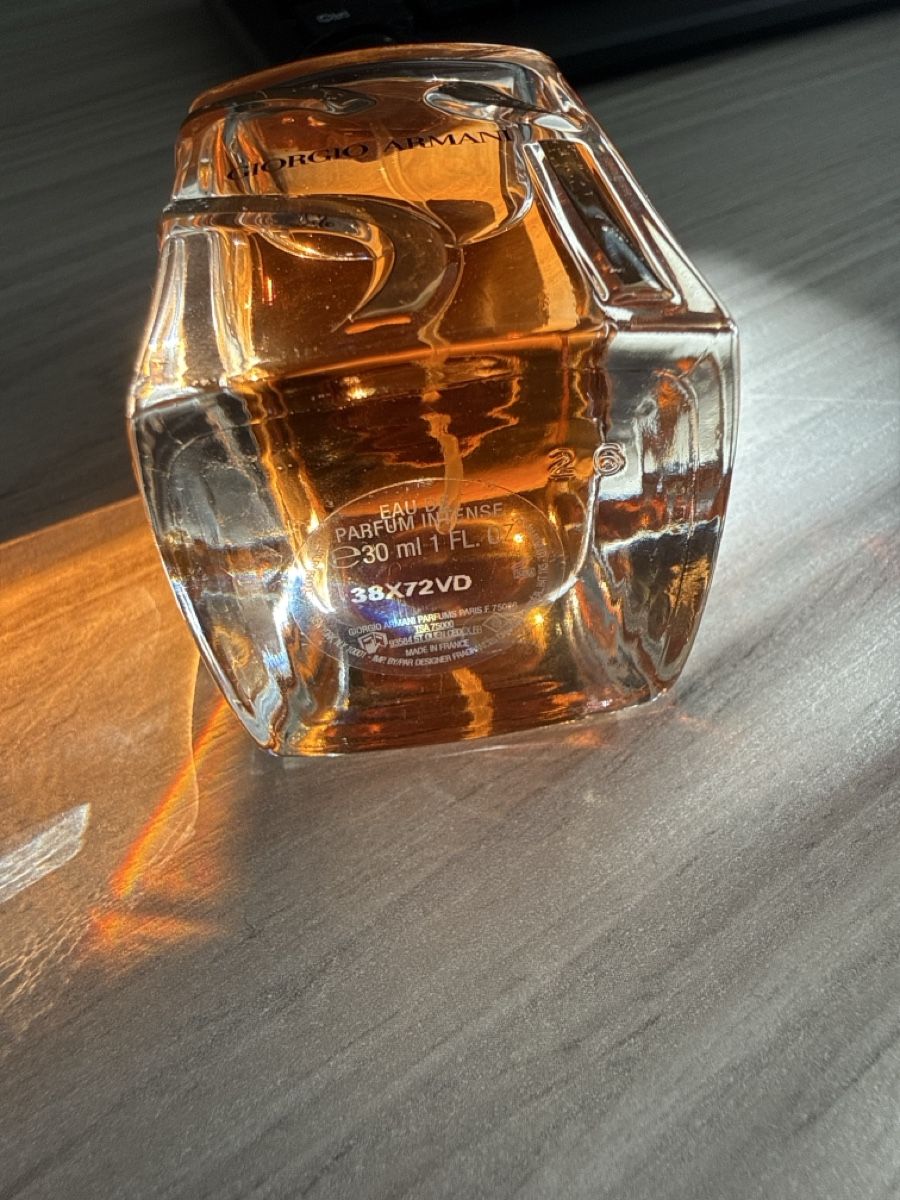 Armani Parfum & Eau de Toilette: Profumo Giorgio Armani Sì Eau de Parfum Intense 30ml – Neu (gemäss Beschreibung) aus Amriswil von Ttsa 1
