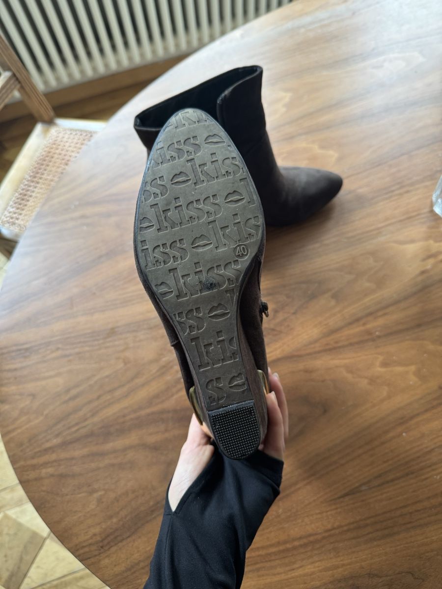 Scarpe da donna: Braune Wildleder Wedges Gr. 40 mit Keilabsatz – Usato da Elgg venduto da bea_9qzt 1