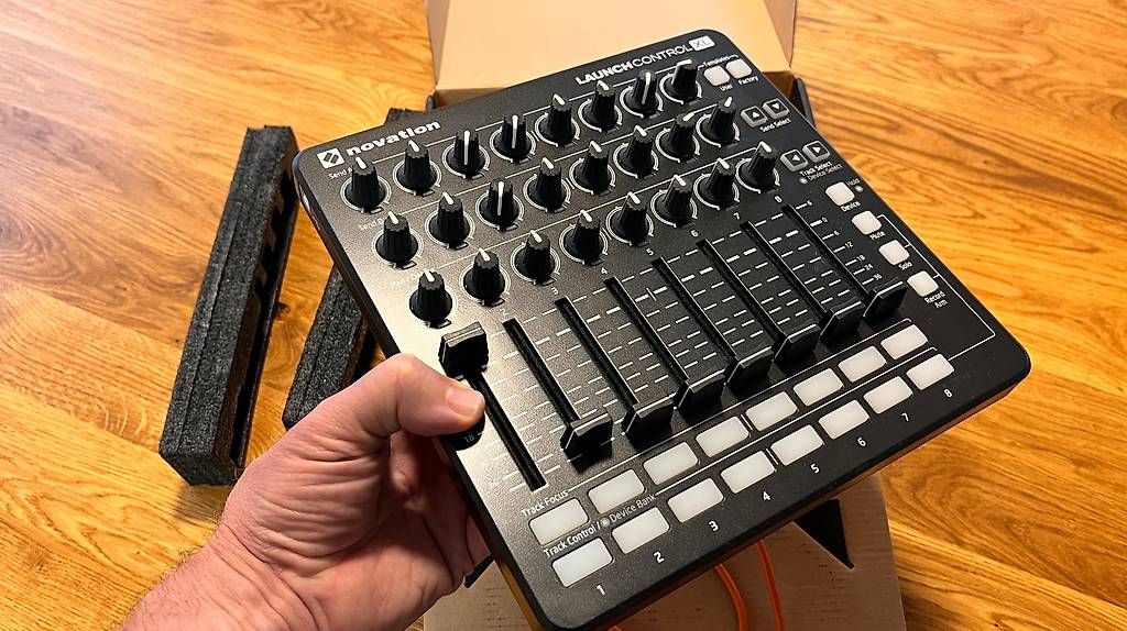 Console di mixaggio: Novation Launch Control XL – Usato da Winterthur venduto da bru_7txt 2