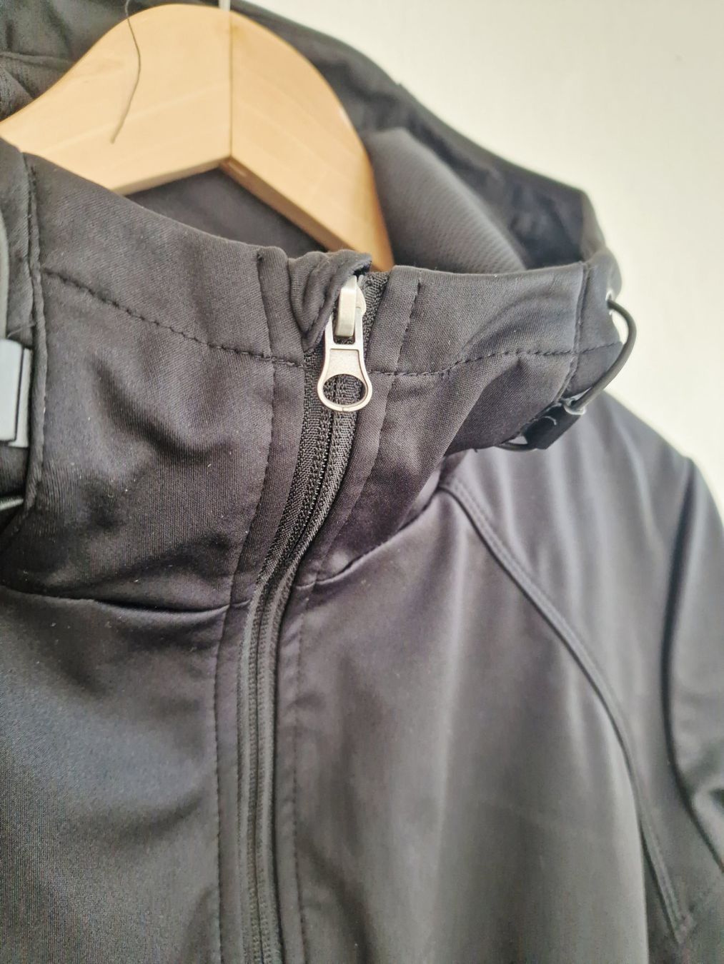 Tchibo Giacche: Damen Softshell Jacke Tchibo active Gr. L Schwarz - wie neu – Usato da Hallau venduto da CHACLA 2