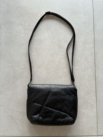 Yohgi Yamamoto Discord bag Fluffy black