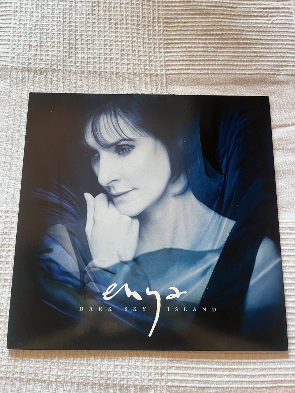 Schallplatten: Enya - Dark Sky Island Vinyl LP – Gebraucht aus Effretikon von ChrisLamberger