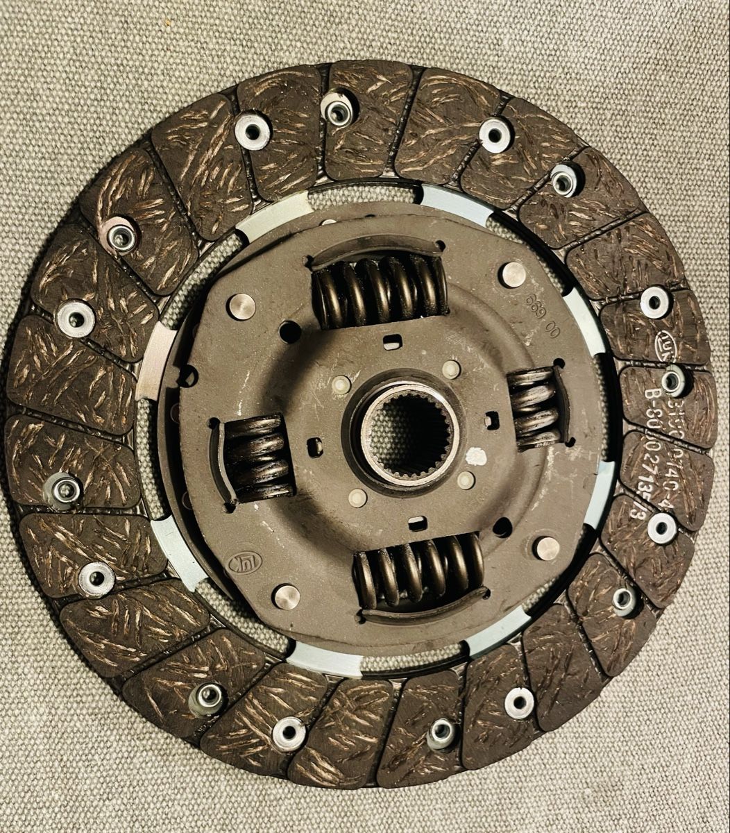 VW Tutti pezzi di ricambio auto: Kupplung neu – Nuovo (secondo la descrizione) da Pfäffikon SZ venduto da Jaguar81