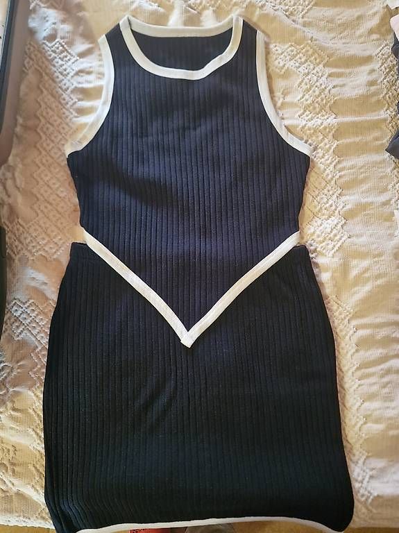 Lotti di vestiti: Ensembles haut-jupe – Usato da Miege venduto da pai_lt8k 3