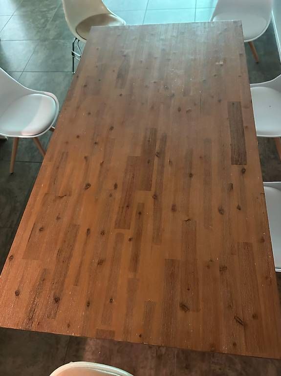 Tavoli: Grosser Holztisch mit Eisengestell – Usato da Basel venduto da zho_dd7w 1