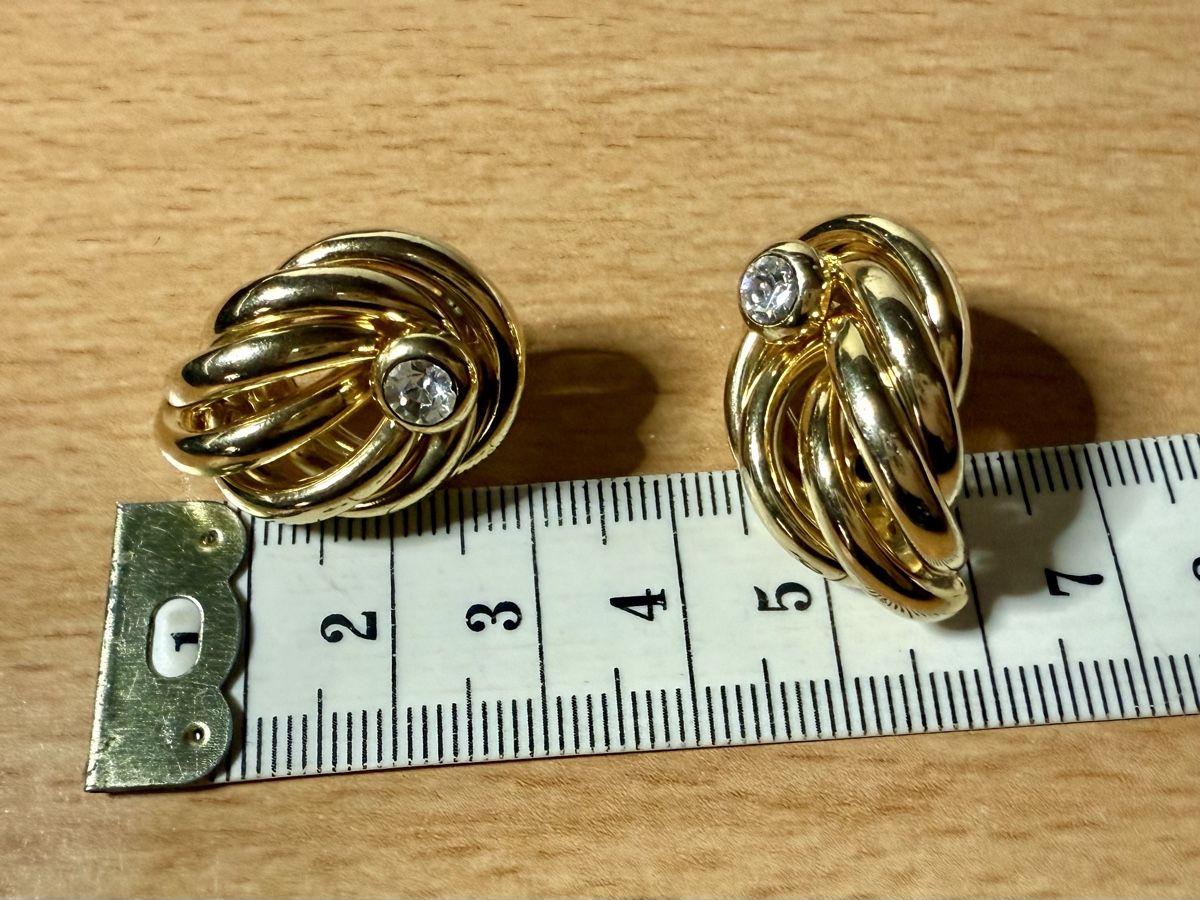 Orecchini pendenti & Orecchini a lobo: Goldfarbene Vintage-Ohrringe mit Strasssteinen – Usato da Lamone venduto da LaCantinaMagica 7