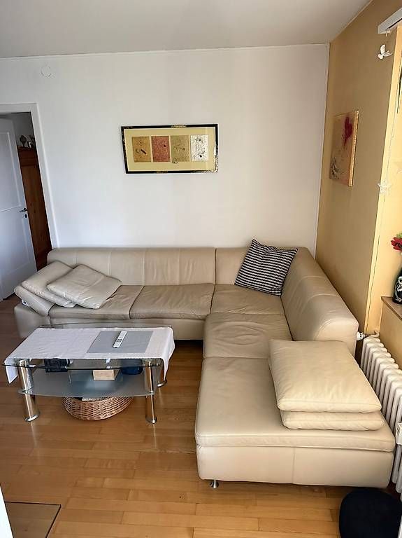 Sofas: GRATIS "hellbeiges Eckledersofa" – D'occasion à Basel par siwu1987 1