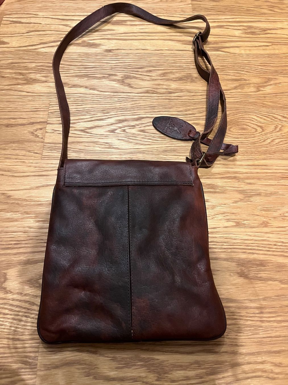 Sacs: Neue kleine Ledertasche – Neuf avec emballage d'origine à Zürich par car_cr6w 1