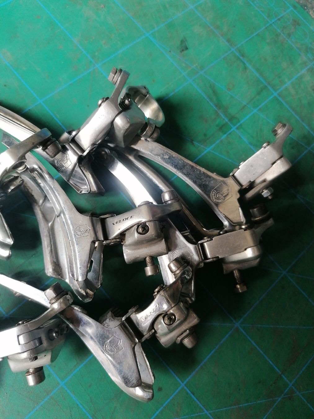 Campagnolo Pezzi di ricambio: Campagnolo umwerfer – Usato da Lausanne venduto da Frankenstein 1