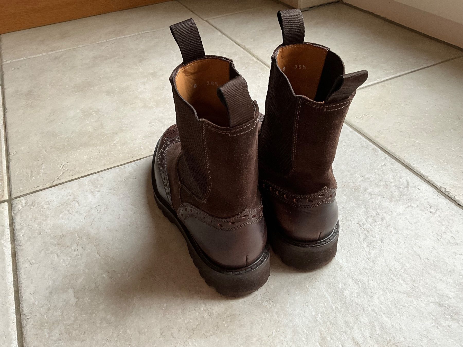 Scarpe da donna: Bottines en cuir et daim – Usato da Meinier venduto da Izabelaanna 1
