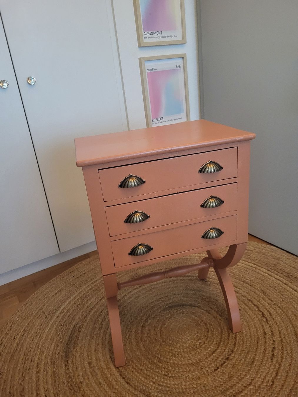 Comodini: Table de chevet restaurée – Usato da Geneve venduto da Mk.i 1