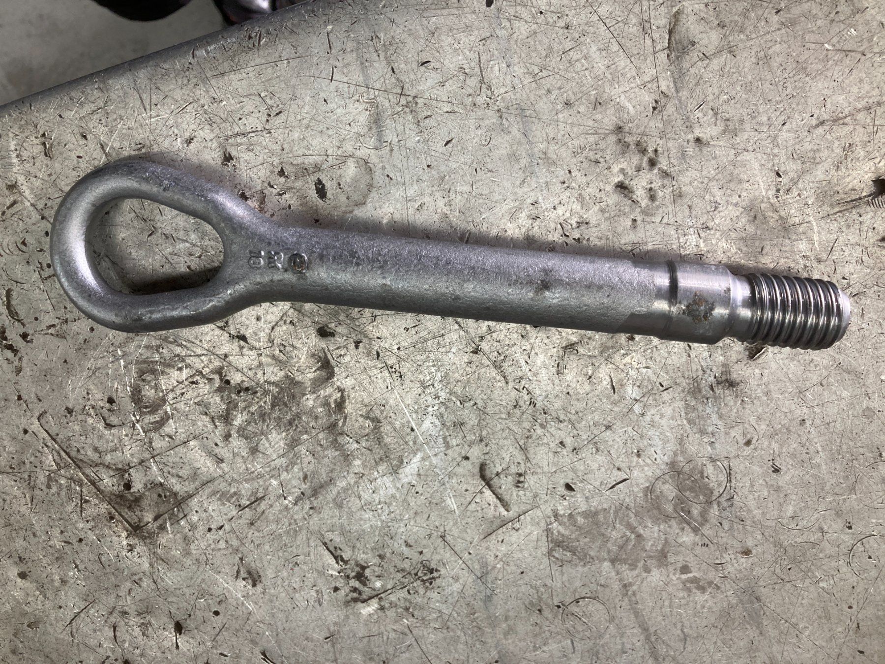 Mercedes-Benz Tutti pezzi di ricambio auto: Abschlepphacken  Mercedes Benz V Klasse 447 Abschleppöse – Nuovo (secondo la descrizione) da Cham venduto da WB2223