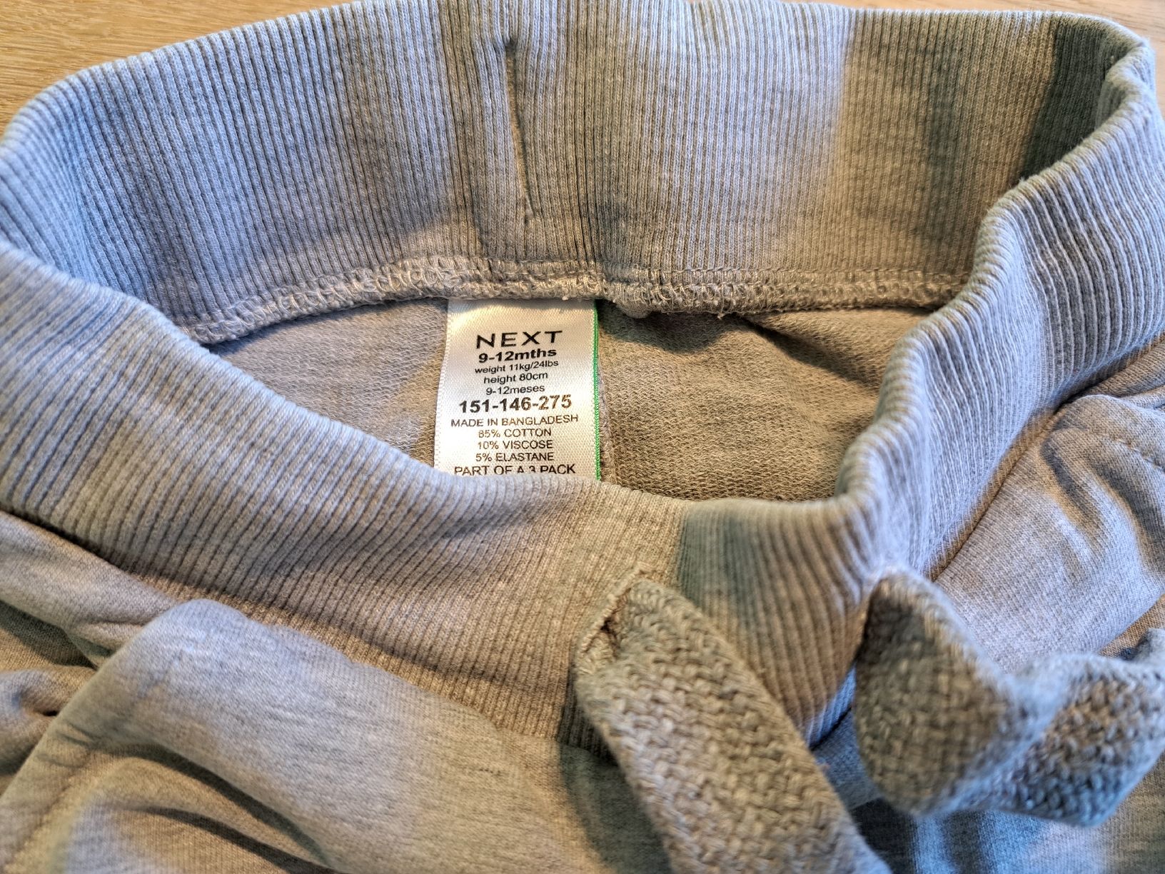 Next Pantaloni: 2 leichte Jogging Hosen, Grösse 74 – Usato da Bergdietikon venduto da Staphylococcus 3